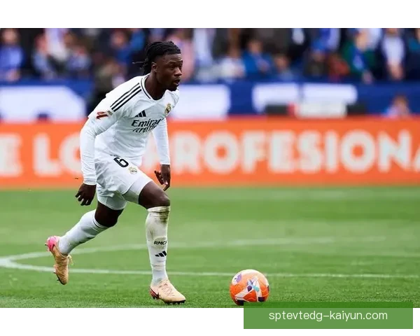 卡马文加在新赛季战术体系中的适配情况值得关注